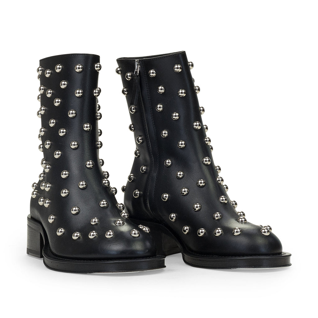 BLACK/SILVER ZIPPEES AVEC CLOUS ANKLE BOOTS