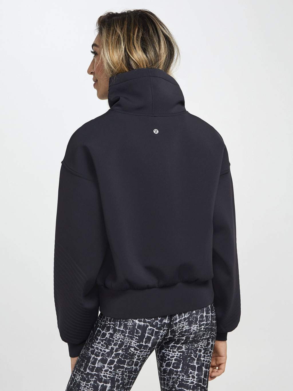 Full Flourish Pullover
